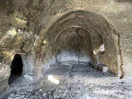Harosman Mağaraları